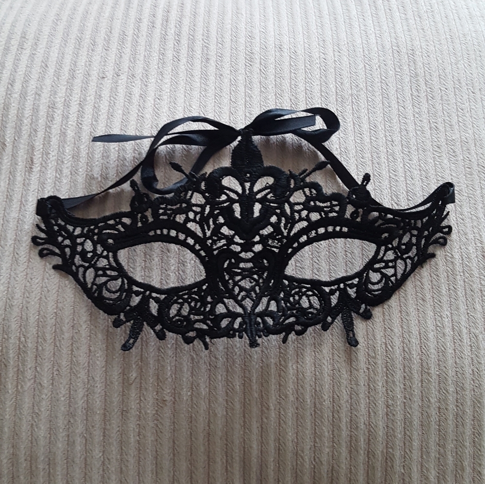 Black Lace Masquerade Mask Festivals, Party, Halloween